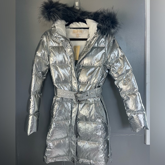Michael Kors Faux fur silver puffer jacket - Picture 2 of 10